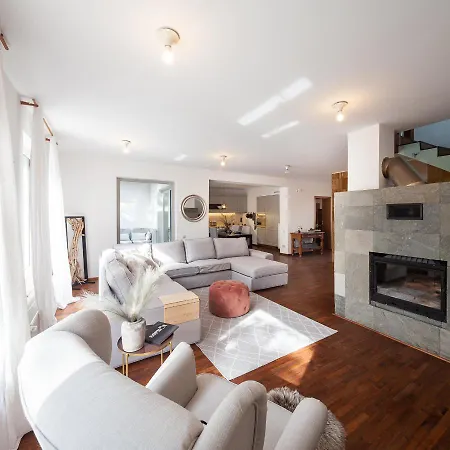 Silver Willow Luxury *