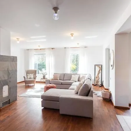 Silver Willow Luxury *